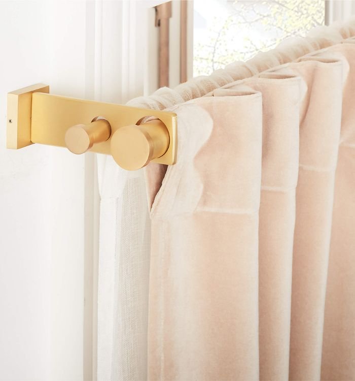 Modern Curtain Rods in Dubai